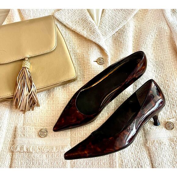 Stuart Weitzman Shoes - Stuart Weitzman Tortoiseshell Patent Leather Pointed-Toe Kitten Heels